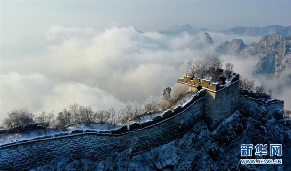 北京长城雪景如画